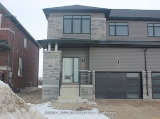 182 Union Blvd, Wasaga Beach, ON L9Z 1J7