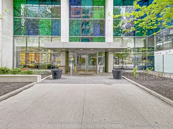 37 Grosvenor St, Toronto, ON