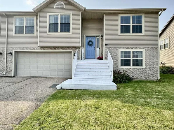 114 Community Drive, Fall River, WI 53932