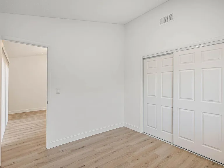2861 Detached Cir SE — Photo 16