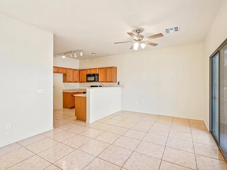 8254 W Kerr St — Photo 6