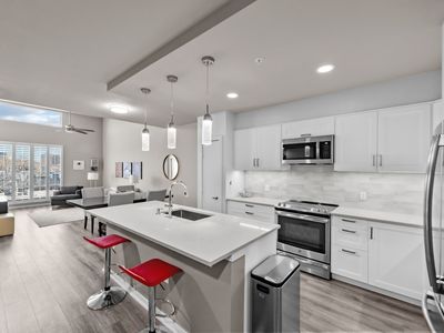 4411 Bowser Ave APT 304, Dallas, TX, 75219