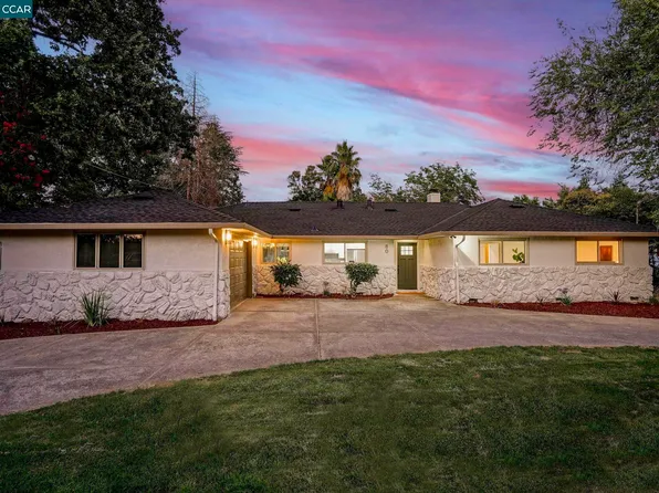 80 Oakvue Rd, Pleasant Hill, CA 94523