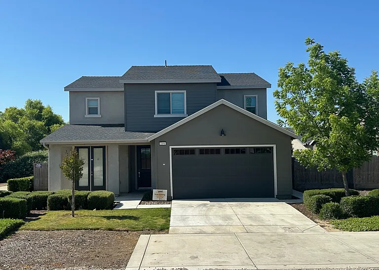 2494 Valdes Dr — Photo 4