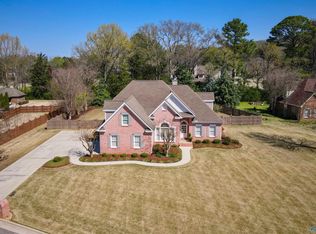 2702 Summerwind Dr SE, Decatur, AL 35603