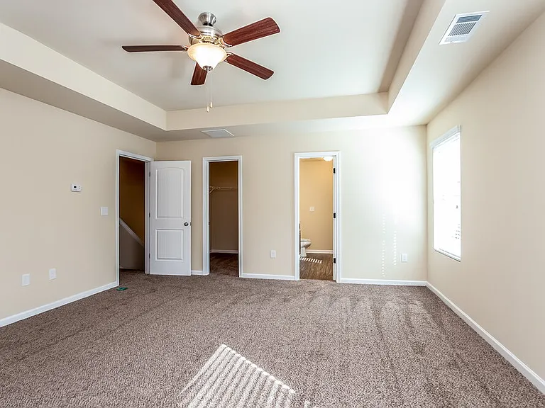 1205 Faye Ct — Photo 9