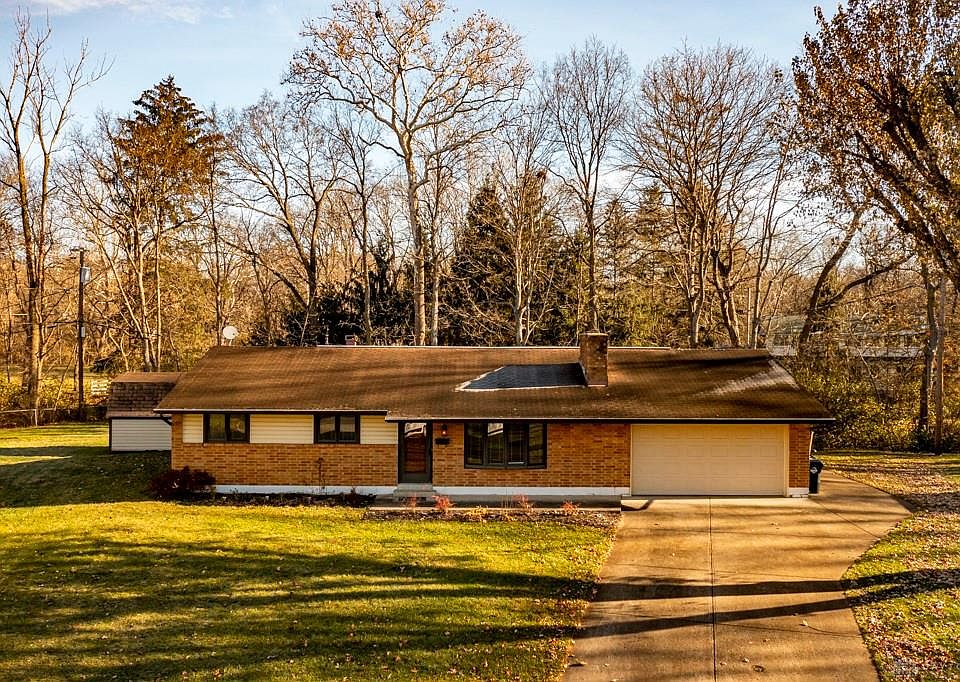 1st image of 643 Burgess Ave