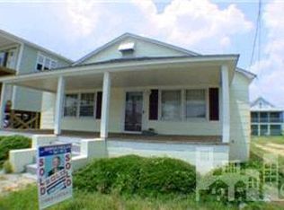 813 N Carolina Beach Ave, Carolina Beach, NC 28428