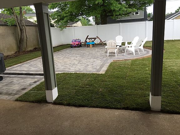 5th image of 155 Morris Dr