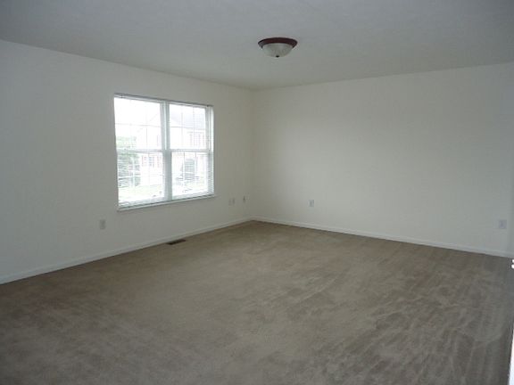 4th image of 115 Seabreeze Ln
