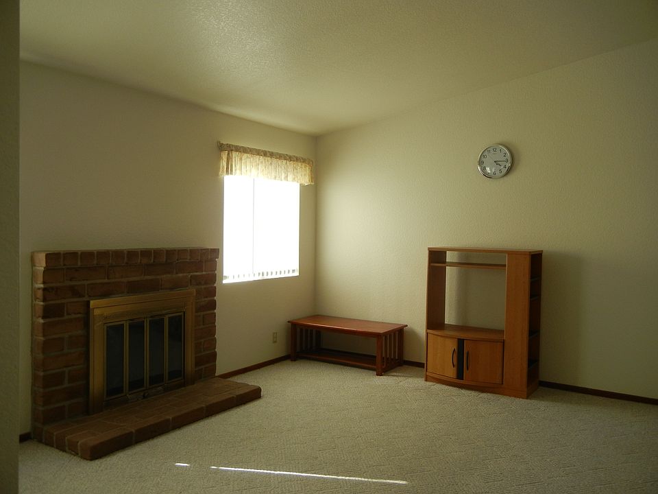1st image of 2739 Malibu Pl