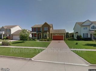 6874 Dakota Dr, West Des Moines, IA 50266