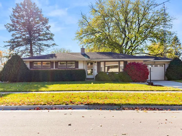 2222 Rutledge Ave, Janesville, WI 53545