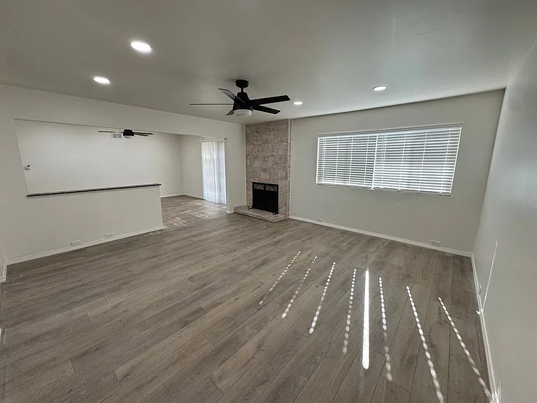 1058 Benjamin Pl — Photo 11