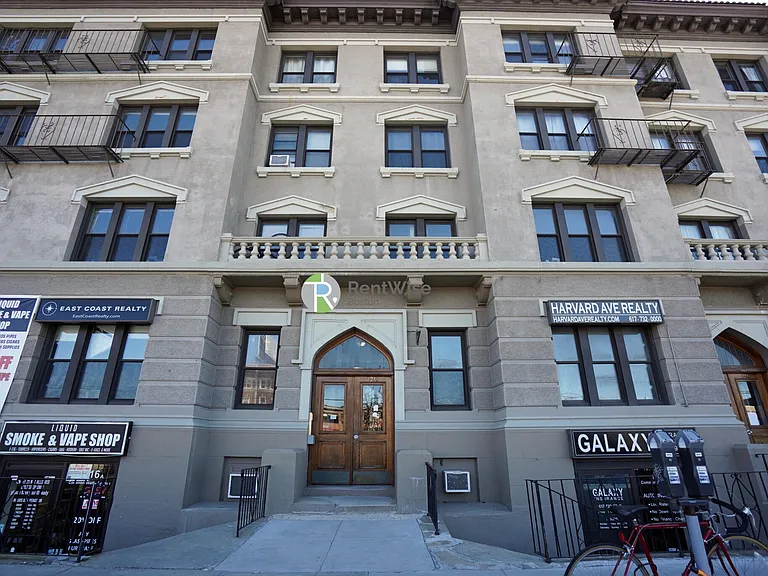 1212 Commonwealth Ave #7 — Photo 24