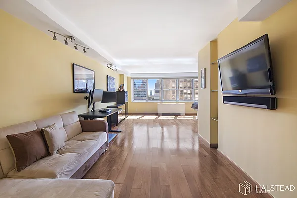 Sold by Halstead Real Estate | media 5