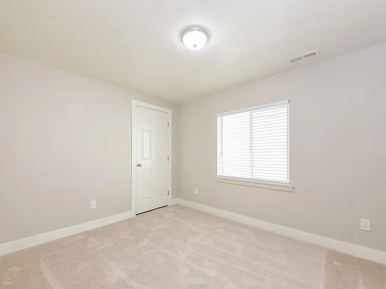 1791 E Tumwater Ln — Photo 12