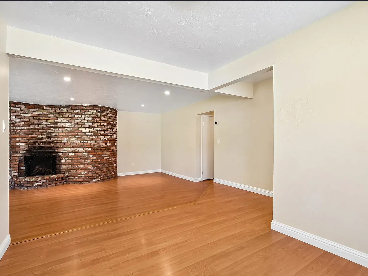 3 bed, 1700 sqft, $2,850 — Photo 3