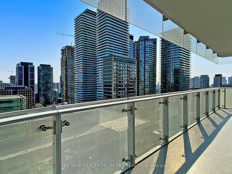 1 Bloor St E #2304 — Photo 25