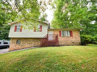 275 Moore Cir NE, Cleveland, TN 37312