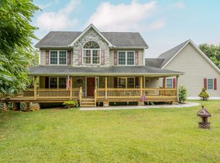 185 Palace Ct, Inwood, WV 25428