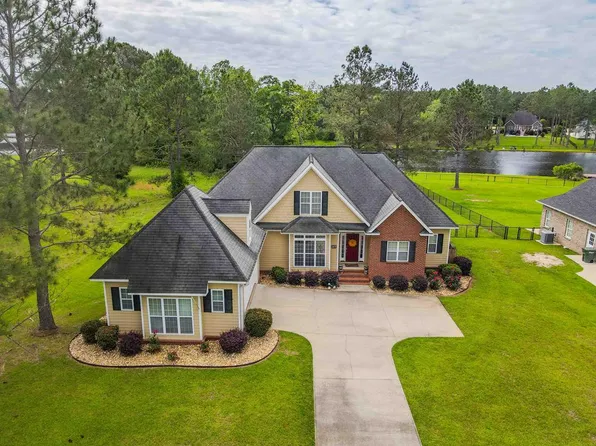 116 Sweetwater Dr, Thomasville, GA 31757