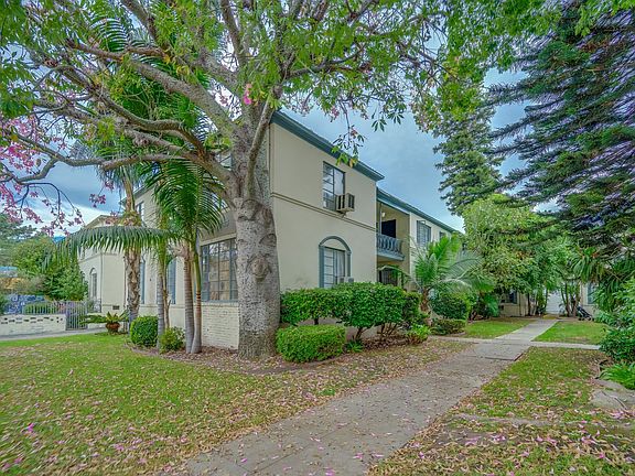 4th image of 2807 Saint George St #2813-1