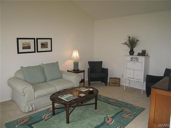 5th image of 2123 Mason Green Dr