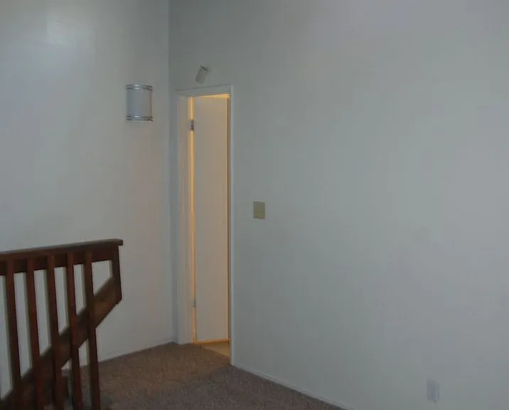 2025 Bath St — Photo 7