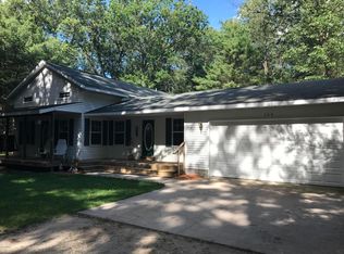 748 S Broton Rd, Muskegon, MI 49442