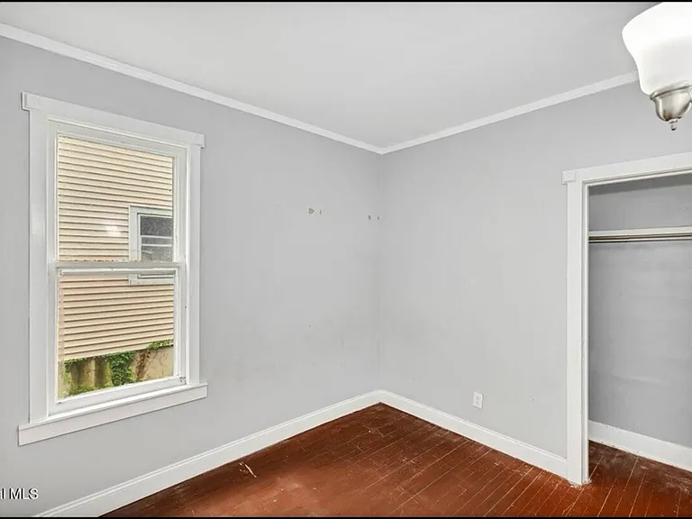 9 Kent St #1 — Photo 12