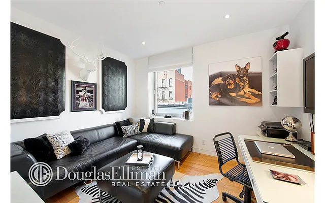 Sold by Douglas Elliman | media 26