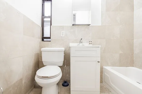 Rented by Bold New York | media 3