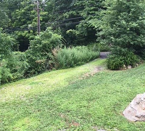 parking (will be graveled prior to winter