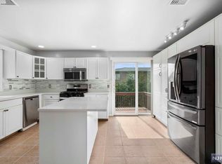 226A Roff Ave #A, Palisades Park, NJ 07650