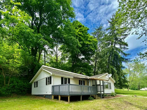 1089 Wildlife Road, Valley Grove, WV 26060