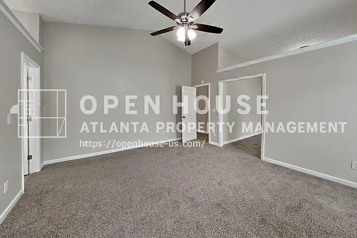 2070 Charleston Oak Cir — Photo 9