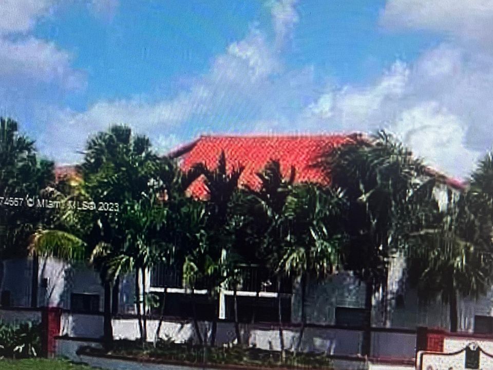 1st image of 9425 Fontainebleau Blvd APT 103