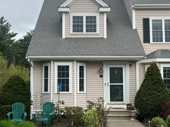 44 Copper Lantern Ln #44, Carver, MA 02330