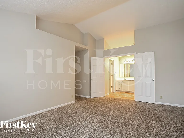 10794 Brixton Ln — Photo 9