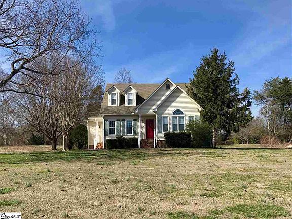 2nd image of 208 Mirinda Ln