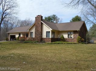 12813 Twyla Ln, Hartland, MI