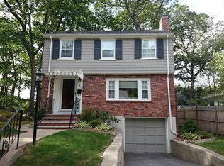 6 Keane Rd, West Roxbury, MA 02132