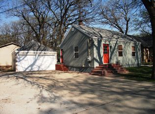 409 7th St NW, Minot, ND 58703