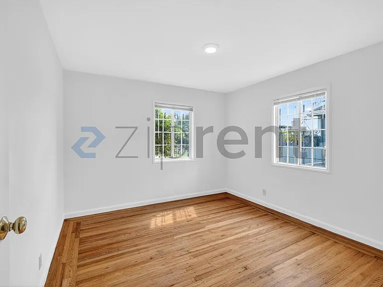 365 S 38th St — Photo 14