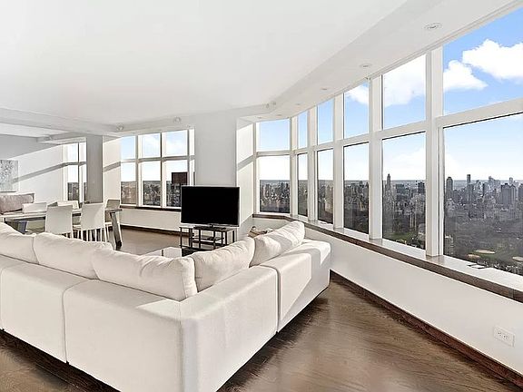 4th image of 160 W 66th St APT 59D
