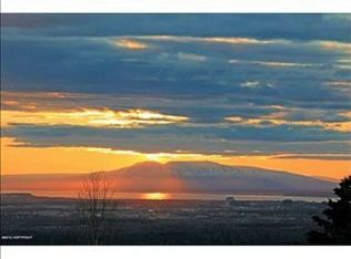 7420 Beacon Hill Dr, Anchorage, AK 99507