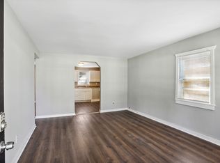 817 W 44th St, Savannah, GA 31405