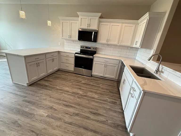 7013 Claystone Dr — Photo 6