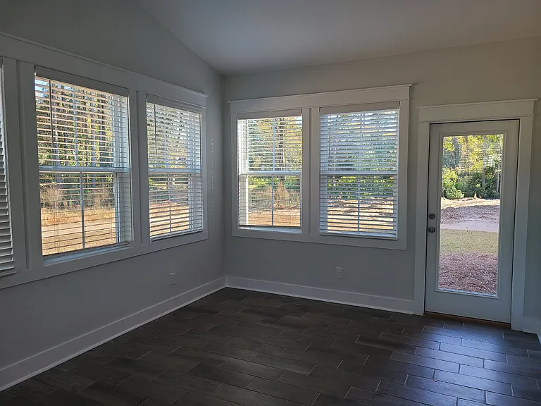 37 Mangrove St — Photo 6